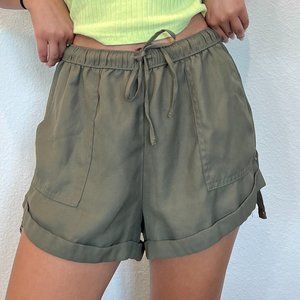 Abercrombie & Fitch Olive Green Cloth/Silk Flowy Shorts, size Medium